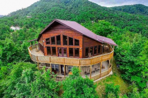 Evergreen Majesty Lodge